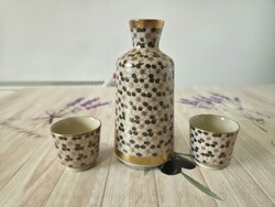 Japán aranyozott kézzel festett porcelán szaké készlet