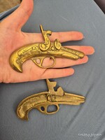 Réz fali dísz revolver