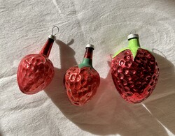 Régi figurális üveg karácsonyfadísz 3 db eper együtt