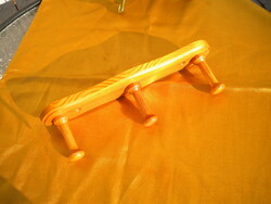 Fenyőfa 3 akasztós fogas