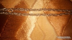 60 CENTIMÉTERES AUSZTRÁL ARANYOZOTT LÁNC ,  NEM HASZNÁLT