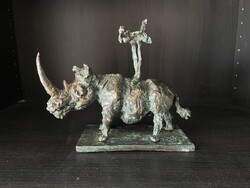 Tóth Ernő (1949 - ): Orrszarvú bronz szobor