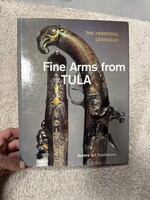 Fine Arms from Tula,  a tulai iskola fegyvereit bemutató könyv