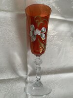 Bohémia plasztikus virágokkal díszített Czechoslovák üveg kehely.