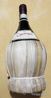 Olasz bontatlan vörösboros chianti rafia borításu 1,5 literes  bor