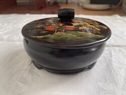 Nagyobb antik Vietnámi lakk fa doboz kézzel festett, gyönyörű.