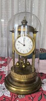 Gyönyörű Antik  400 napos mechanikus üveg búràs óra .Nagy méretű Kandalló asztali óra forgó ingàs