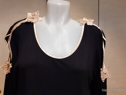 Gyönyörű alkalmi felső, póló. 44-es.