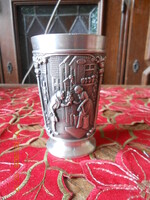 Ón domborműves boros pohár