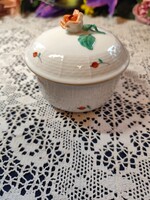 Eladó gyönyörű régi Herendi porcelán csipkebogyós rózsás bonbonier!