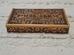 Musical jewelry box