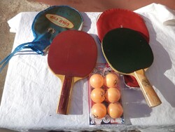 2db retro szoft pinpong ütő, tokkal, labdákkal (6426)