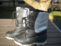 Hótaposó bundabéléses csizma 40-41 méret