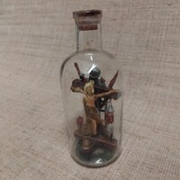 Türelemüveg kisméretű