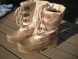 Hótaposó bundabéléses csizma 40-41 méret