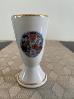 Mazagran Berry tartományból  talpas porcelán pohár
