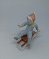 Aquincum porcelán szánkós kisfiú!