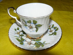 1 db Juharlevél mintával díszített kávés-teáscsésze+ alátét.