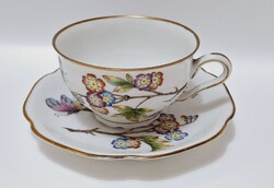 Haas & Czjzek Viktória mintás, pillangós, kézi festésű teáscsésze, 1936.