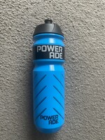 Vadonatúj Powerade kulacs