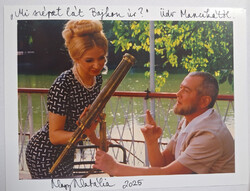 Nagy Natália írónő, színésznő által aláírt fénykép ("Mi szépet lát Bajkon úr?")