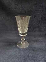 Talpas kristálypohár