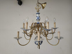Antik delfti kék porcelán testű 12 karú patinás réz flamand csillár + 12 darab új gyertya izzó 3956