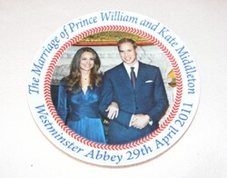 Vilmos herceg és Katalin hercegnő porcelán falitányér, dísztányér