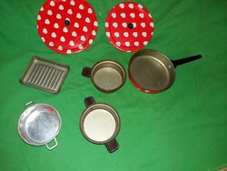 Régi Lemezárugyár fém babakonyha játék felszerelése EGYBE állapot a képek szerint