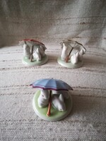 Porcelán nyuszicsalád esernyő alatt