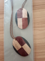 Függönyelkötő zsinór.