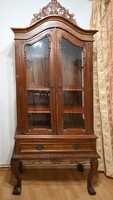 Vitrinszekrény, múlt század elejéből, chippendale stílus