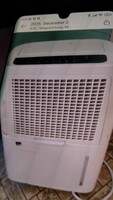 Steam humidifier