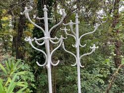 Antik szecessziós babás álló fém fogas