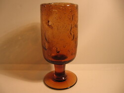Borostyán üveg buborékos talpas pohár