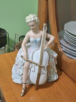 Lippelsdorfi csellós hölgy sérült