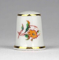 1Y649 Hollóházi apró virágmintás, aranyozott porcelán gyűszű