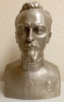 Feliksz Edmundovics Dzerzsinszkij szobor - jelzett