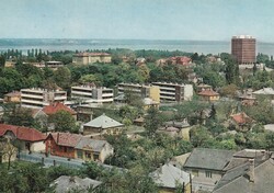 Ba - 1094  Modern Balatoni képek: BALATONALMÁDI (Fotó Tulok F.XV.-38/723.)