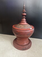 Burmai lakkozott áldozati edény, hsun ok néven ismert, 19. századi, 60cm magas
