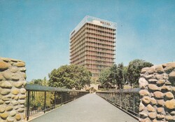 Ba - 1095  Modern Balatoni képek: BALATONALMÁDI (Fotó Ripely I. XV.-69/723.)