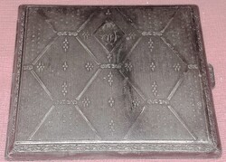 Vintage ezüstözött alpakka fém 20 szál cigaretta tárolására alkalmas dózni tárca a képek szerint