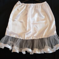 ESKÜVŐ ASZ11 - Szatén szoknya tüll fodorral - választható szín és méret