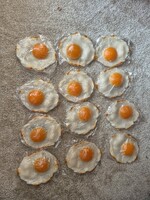 Tükörtojás hűtőmágnes