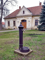 A múlt nemes egyszerűsége: Klasszikus öntöttvas állókút