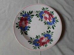 Hollóházi (Szakmáry) kerámia, virágos falitányér
