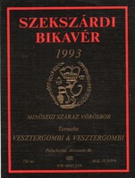 Boros címke: Szekszárdi Bikavér.