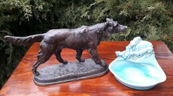 Kutya-vaddisznó szobor / Zsolnay.