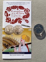 2025 A szorgalmas és a rest leány (Magyar népmesék IV.) 3000 Ft színesfém emlékérme, UNC, prospektus