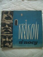Kraków w nocy Krakkó prospektus